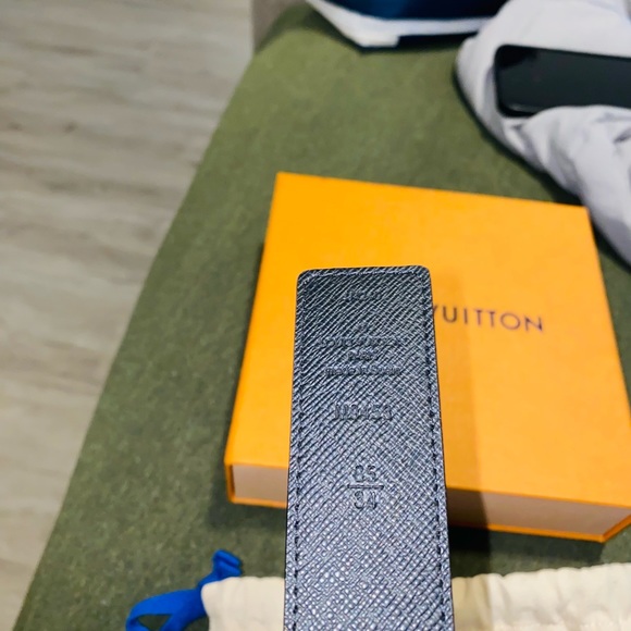 LV Iconic 20MM Reversible Belt size 85 cm - Picture 4 of 6